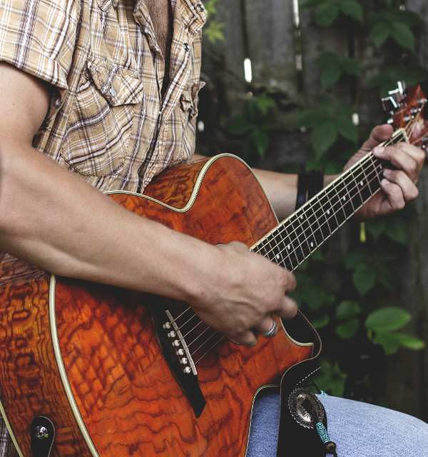 guitarist-brandon_wilson-crop_for_driven.jpg guitarist-brandon_wilson-crop_for_driven.jpg